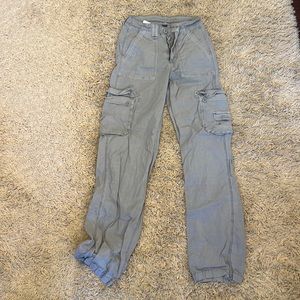 American Eagle Cargos